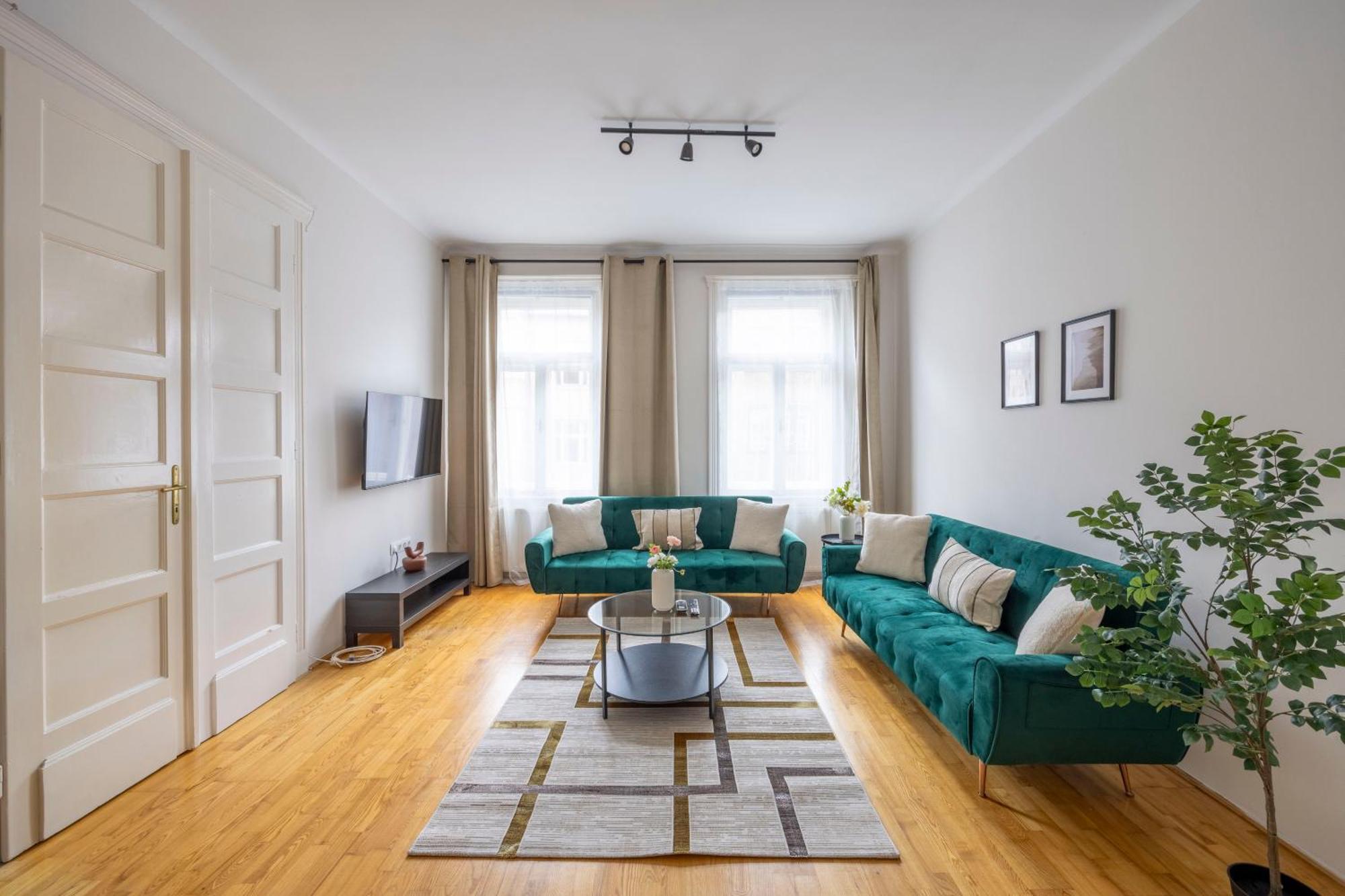 Stylish & Cozy City Center Apartment By Prestige Homes Budapest Esterno foto